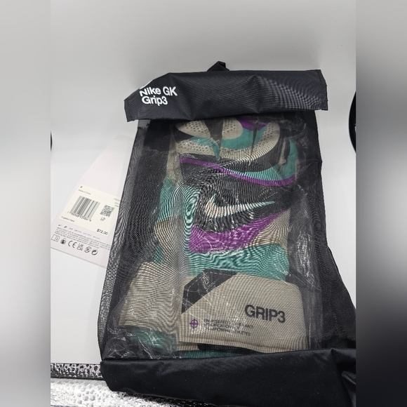 Nike GK Grip3 Soccer Goalkeeper Gloves